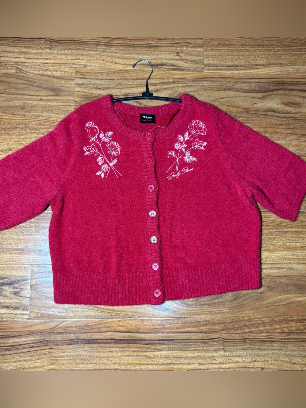 Torrid x Marilyn Monroe Rose Embroidered Eyelash Knit Shrug No Size Tag